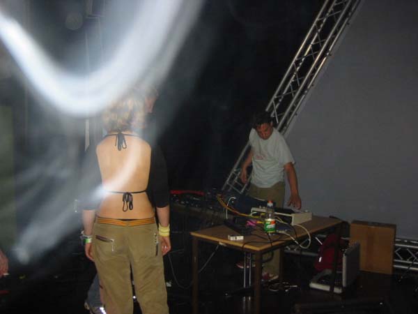 100-0024_IMG