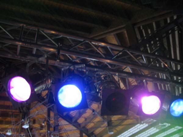 100-0028_IMG