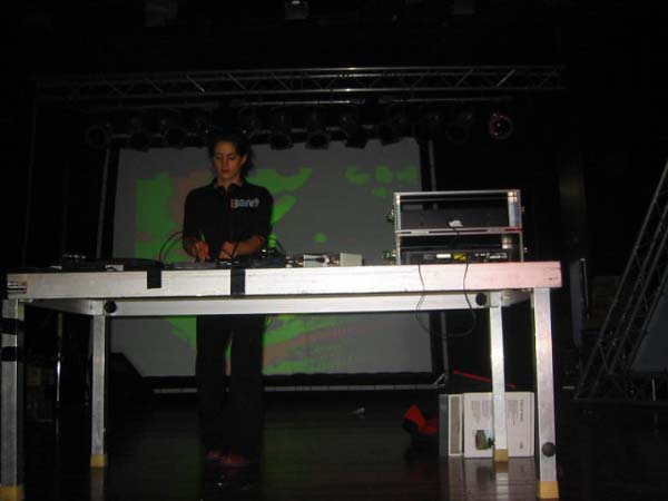 100-0055_IMG