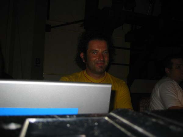 101-0103_IMG