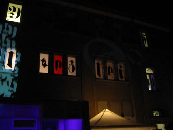 100-0039_IMG