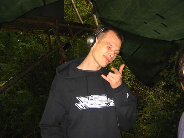 100-0013_IMG