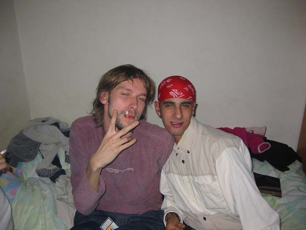 100-0018_IMG