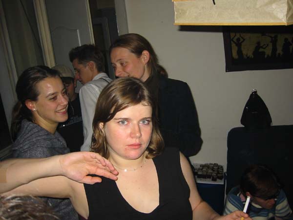 100-0033_IMG