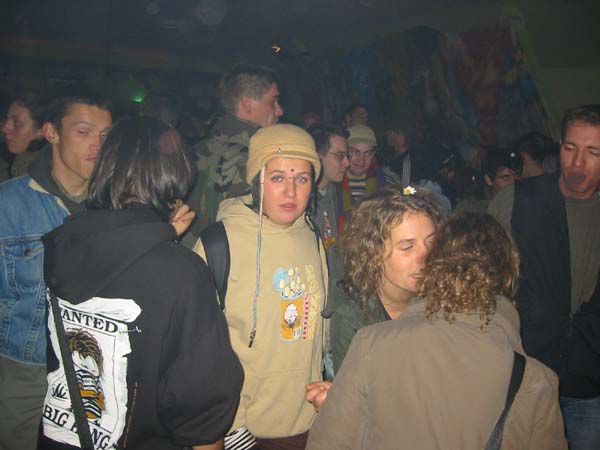 100-0061_IMG