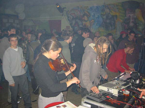100-0080_IMG