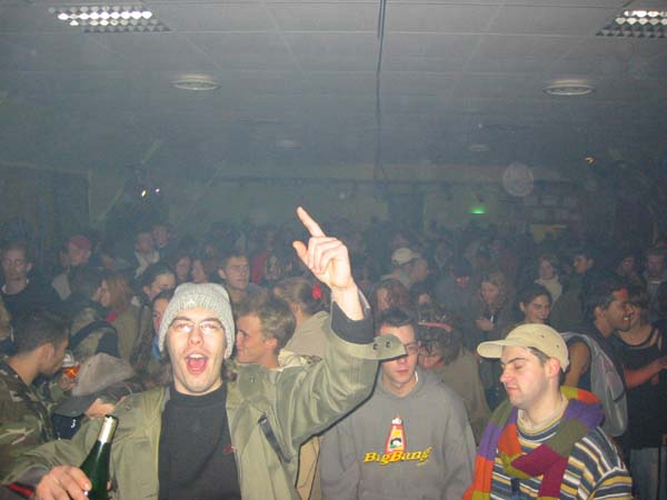 101-0176_IMG