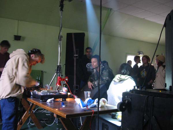 101-0200_IMG