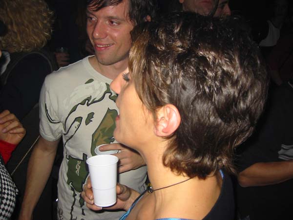 100-0085_IMG