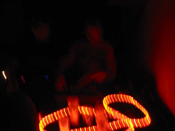 100-0086_IMG