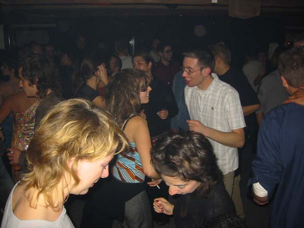 101-0135_IMG