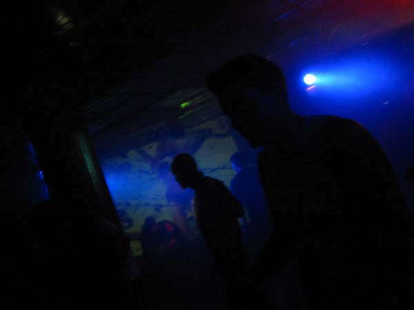 102-0232_IMG