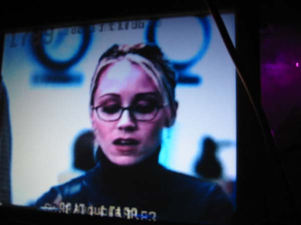 102-0240_IMG
