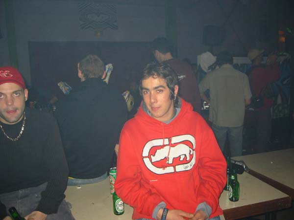 100-0073_IMG