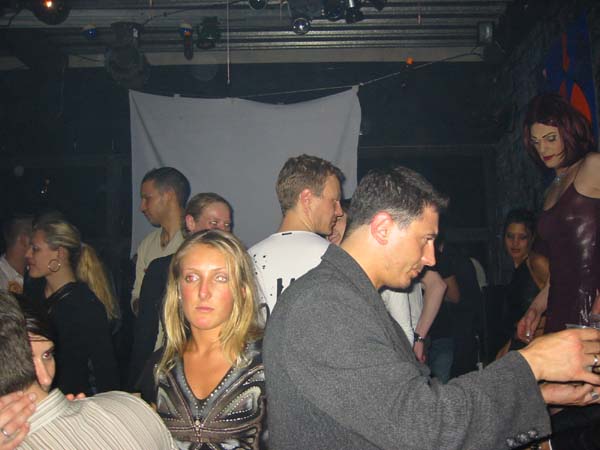 100-0012_IMG
