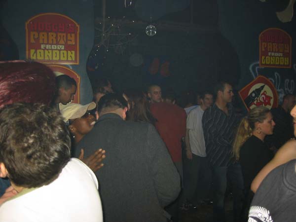100-0036_IMG
