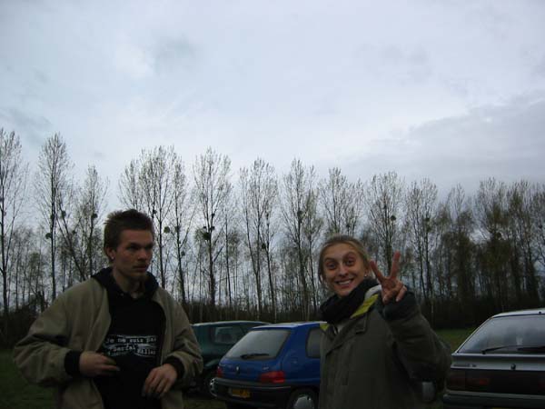 100-0052_IMG