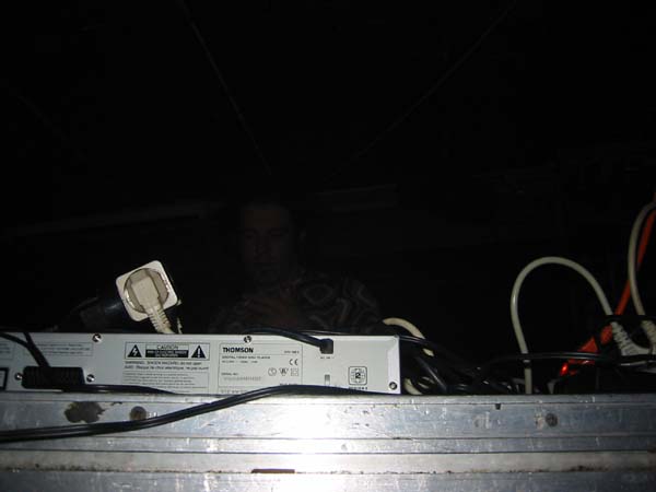 100-0038_IMG