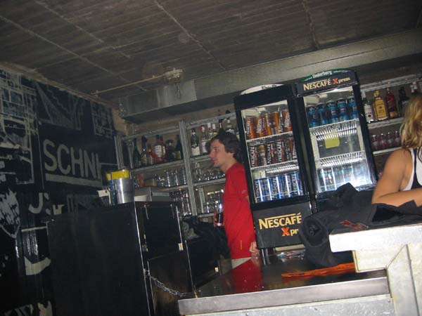 102-0215_IMG