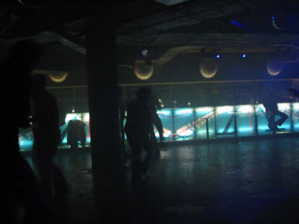 102-0273_IMG